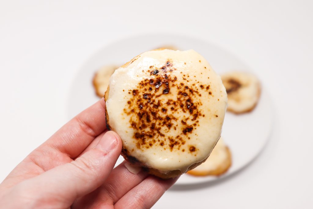 single Keto Crème Brûlée Cookies close-up