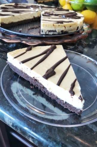 Keto Brownie Cheesecake