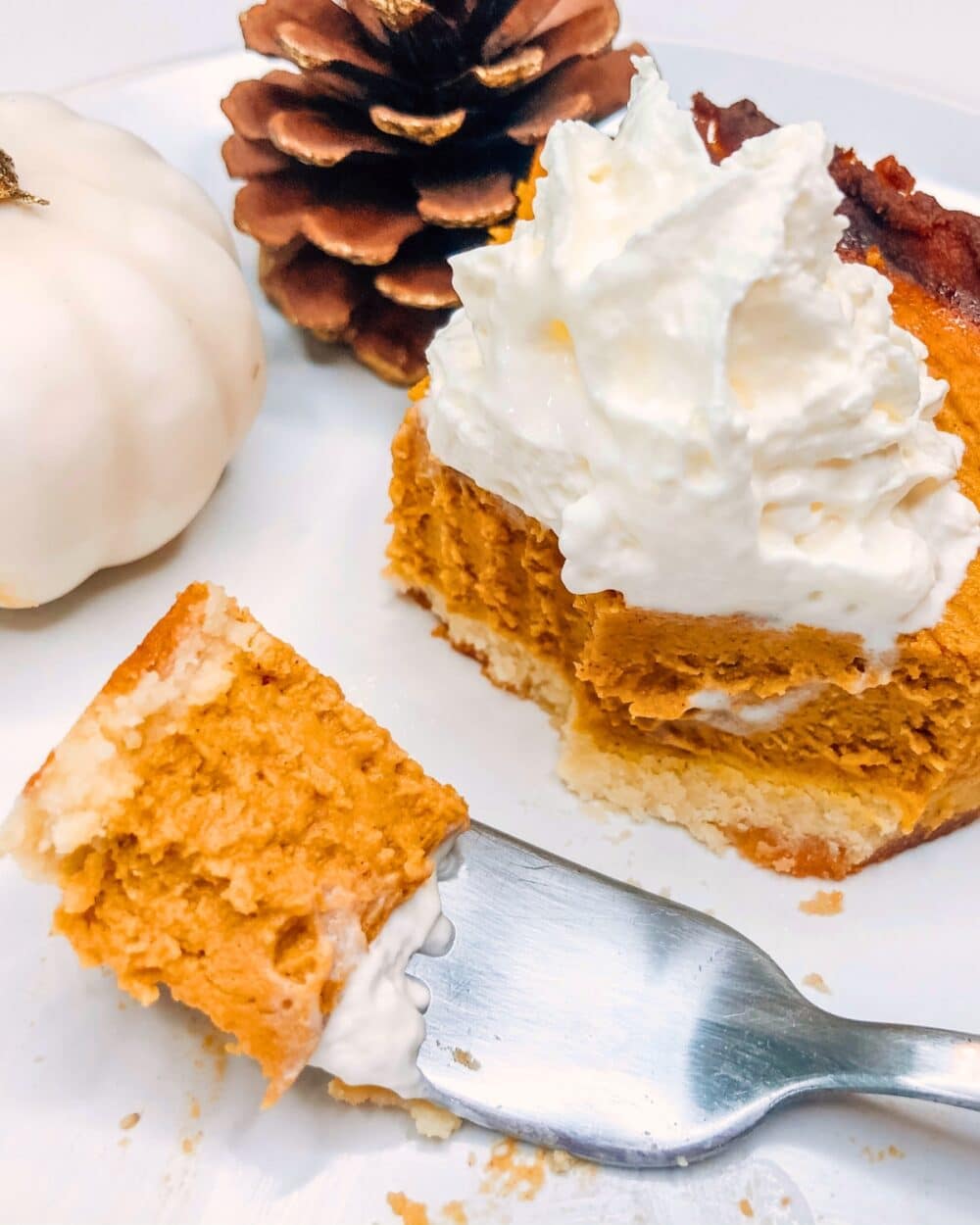 keto pumpkin pie with bite