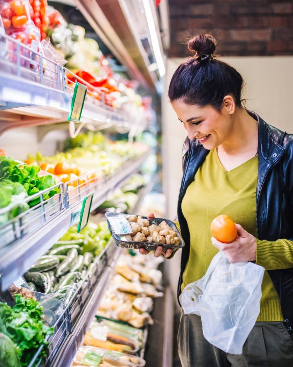 grocery shopping woman