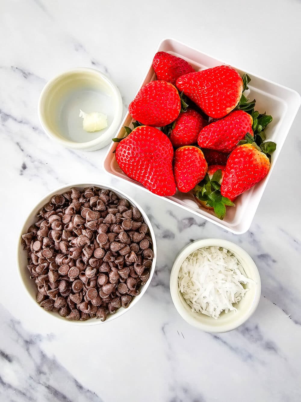 Keto Chocolate Covered Strawberries ingredients