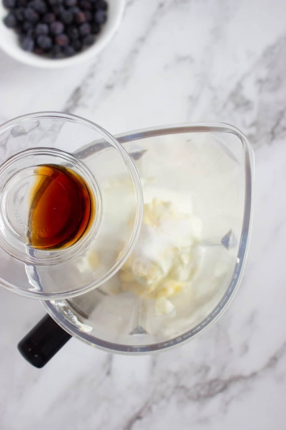 adding vanilla extract to a blender