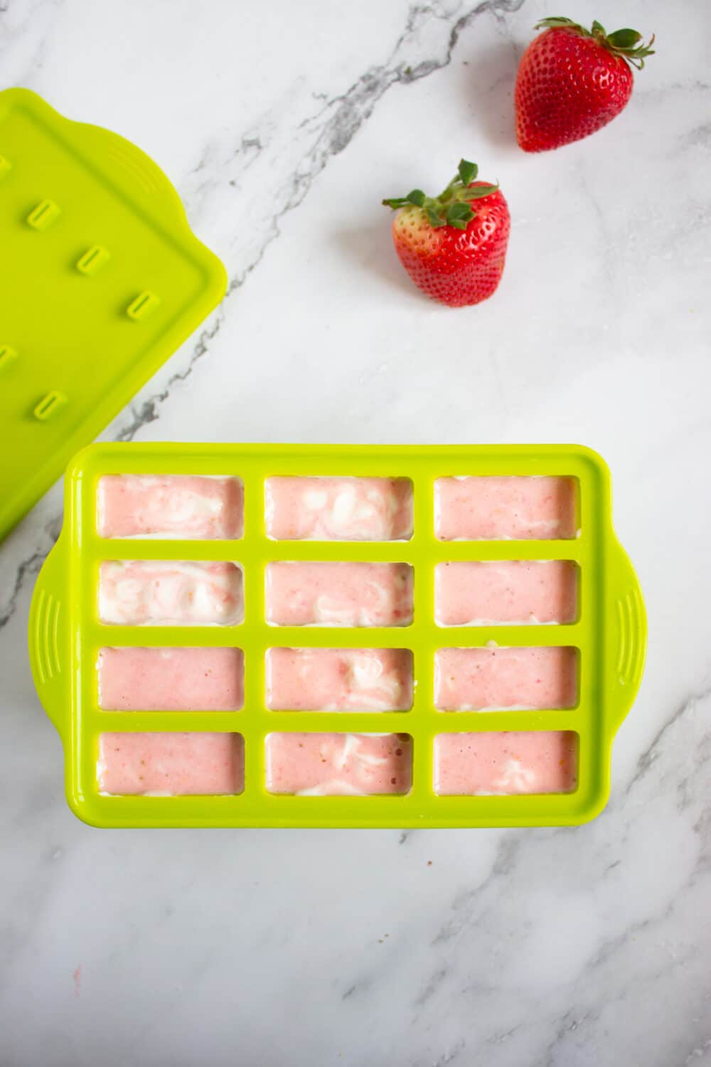 strawberry lemonade pops ready for the freezer